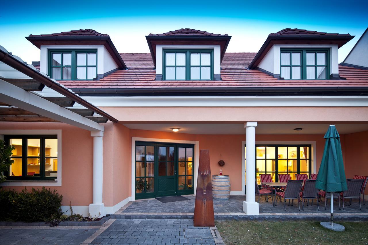 Weingut Und Gaestehaus Berger Gedersdorf Екстер'єр фото